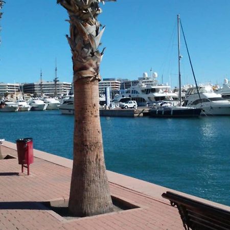 Apartamento En El Centro De Alicante Bagian luar foto