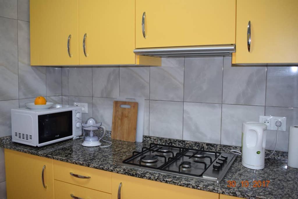 Apartamento En El Centro De Alicante Bagian luar foto