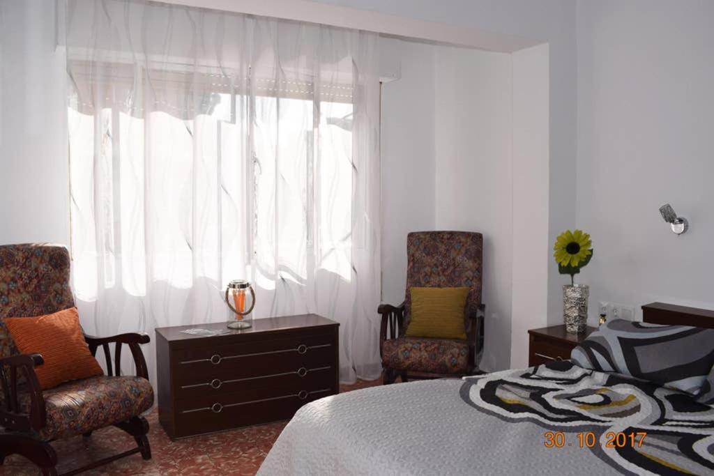 Apartamento En El Centro De Alicante Bagian luar foto