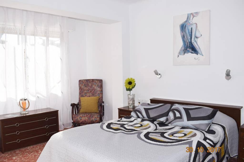 Apartamento En El Centro De Alicante Bagian luar foto