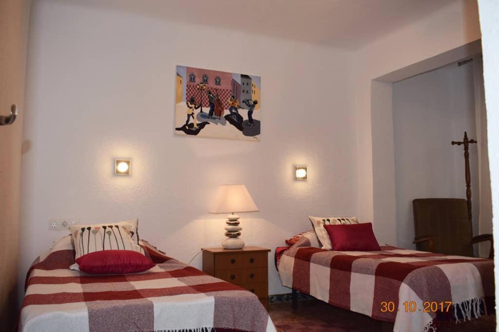 Apartamento En El Centro De Alicante Bagian luar foto