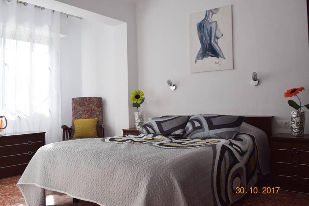 Apartamento En El Centro De Alicante Bagian luar foto